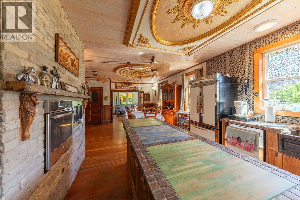 5208 Trans Canada Highway Property Photo 17