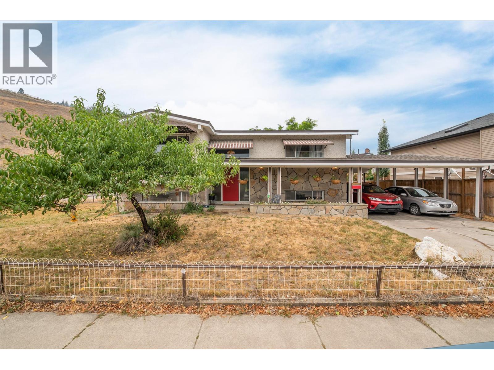 651 Richter Street Property Photo 1