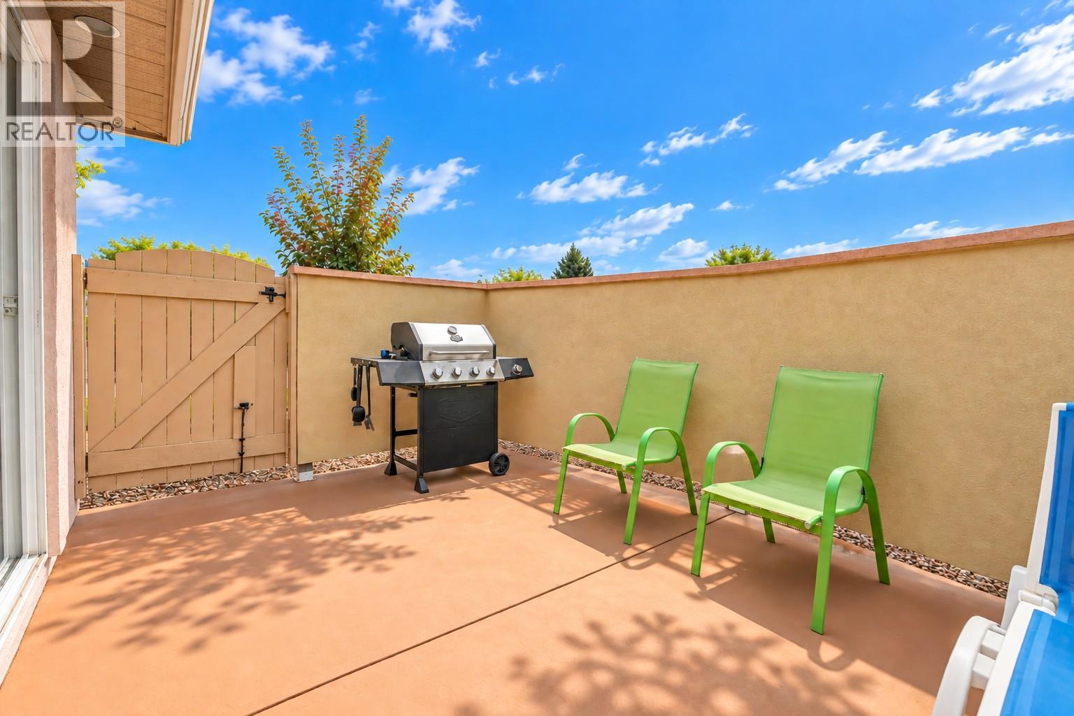 440 Ridge Place Property Photo 14