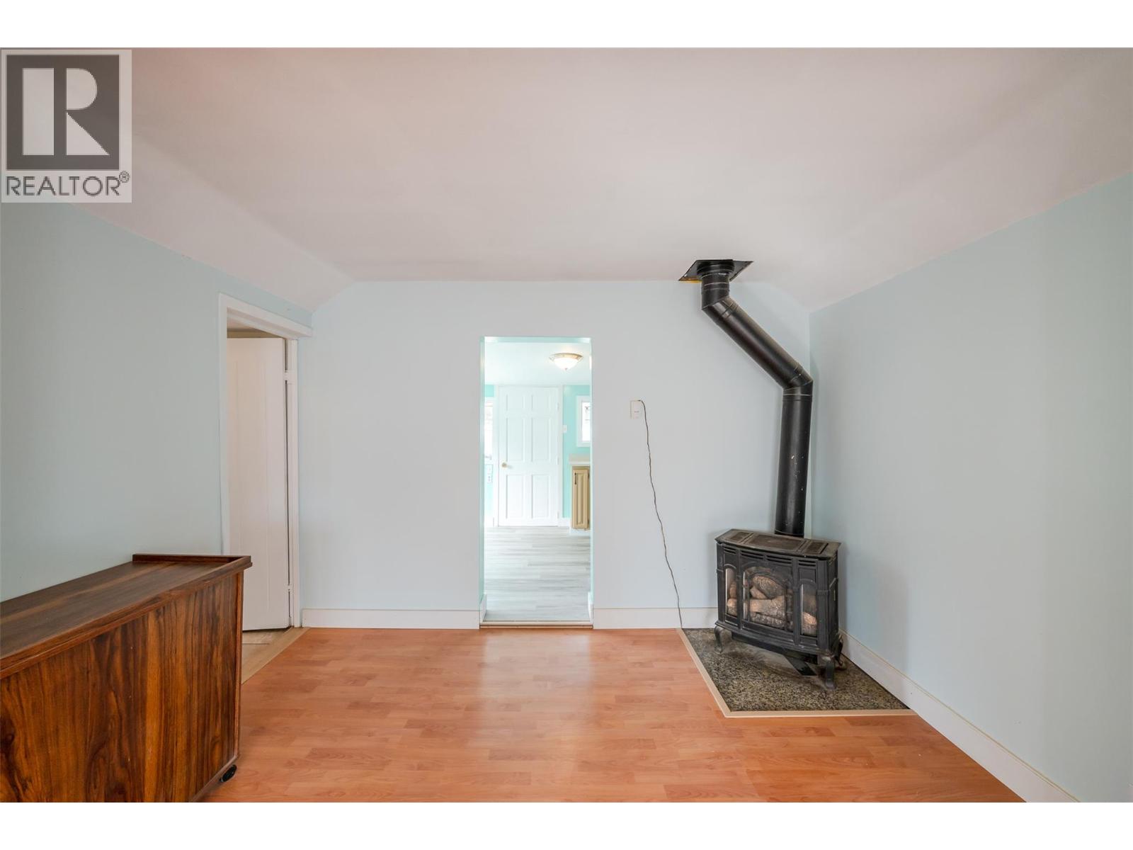 5814 Main Street Property Photo 18
