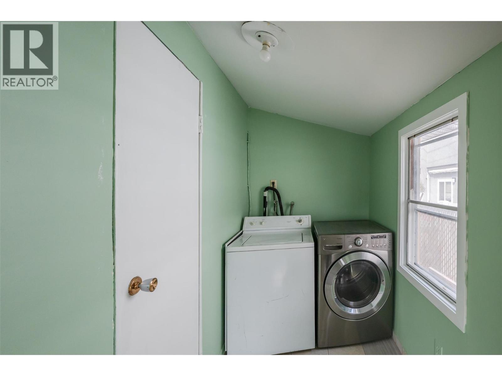 5814 Main Street Property Photo 25
