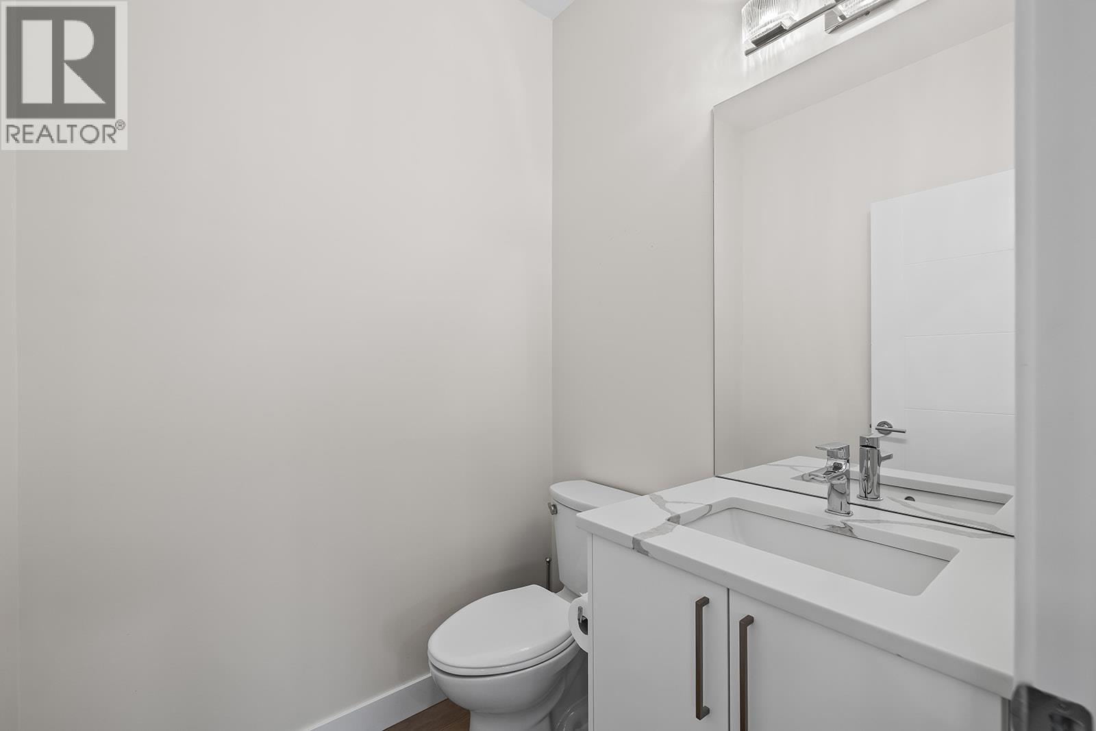 813 Rose Avenue Property Photo 8