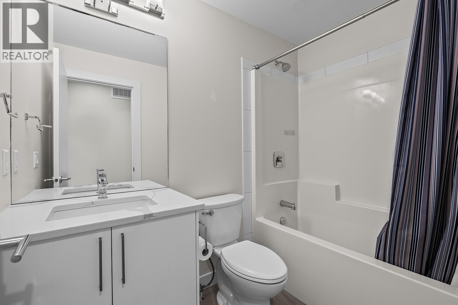 813 Rose Avenue Property Photo 17