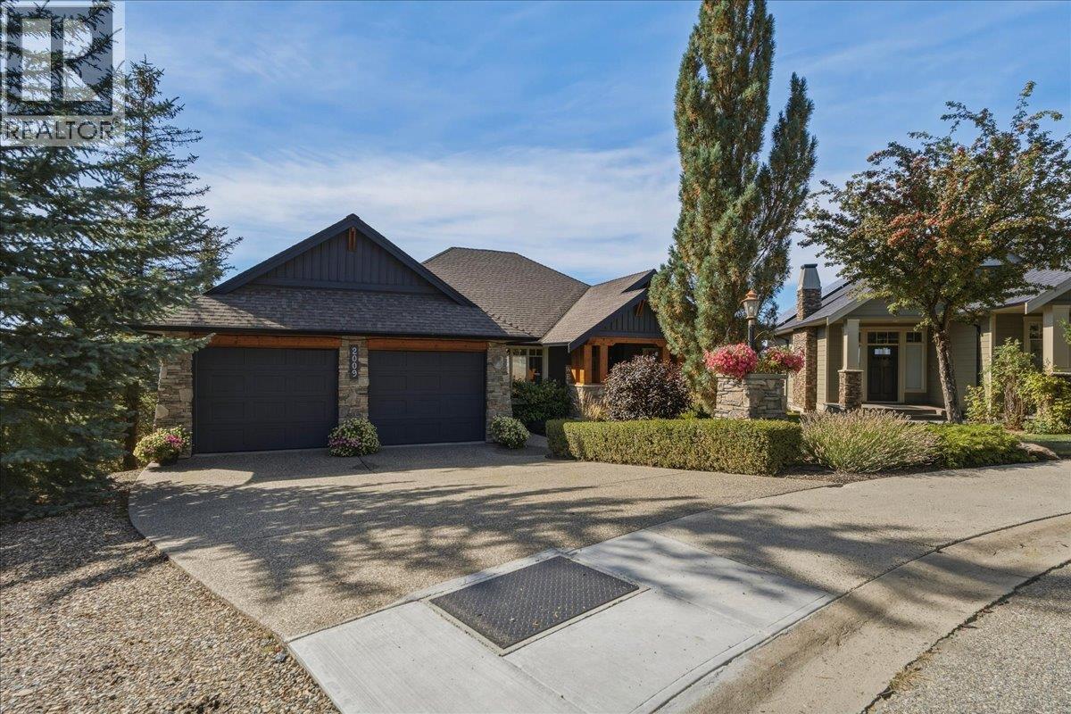 2009 Apex Court Property Photo 67