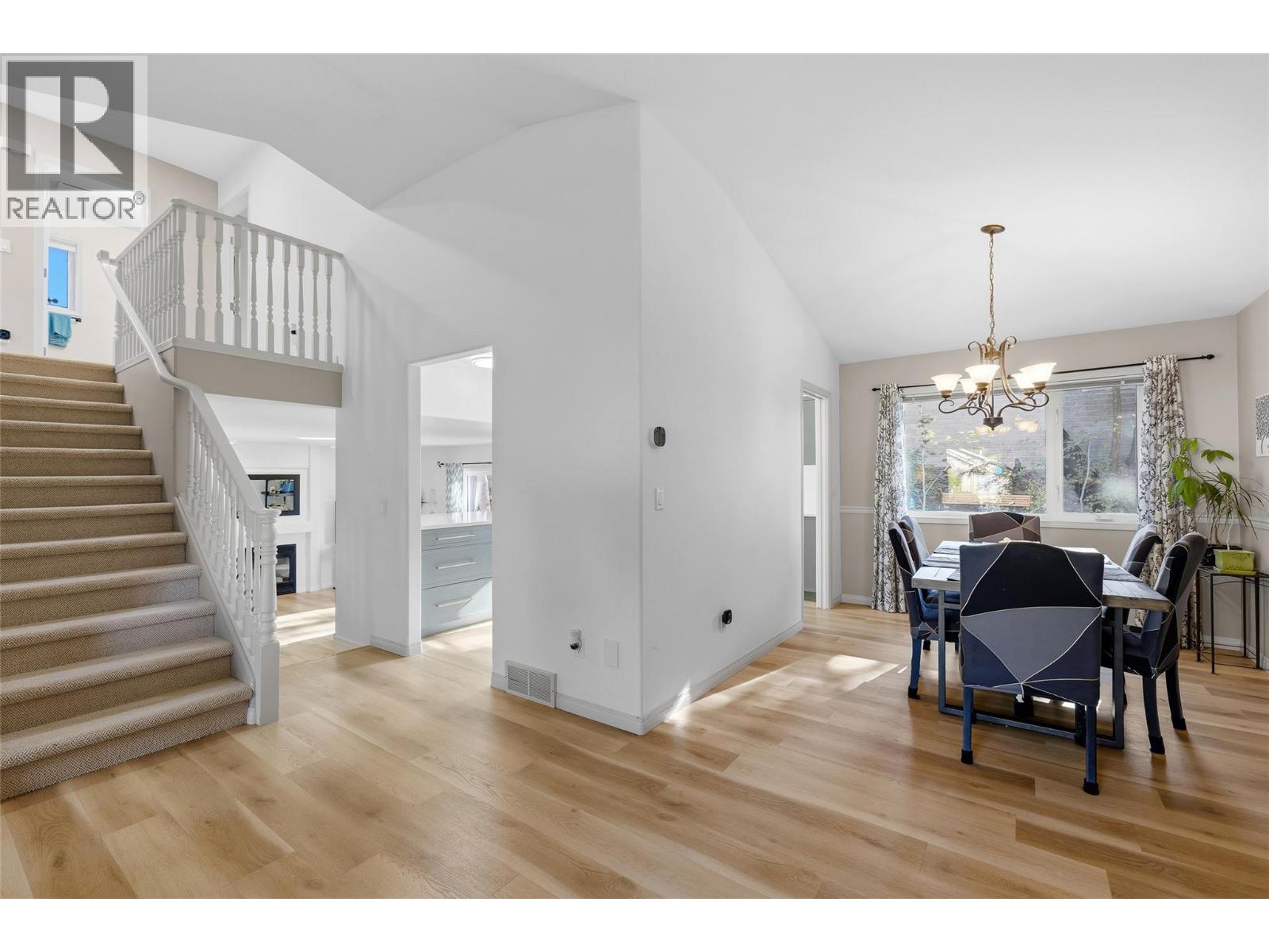 2109 Sunview Drive Property Photo 8