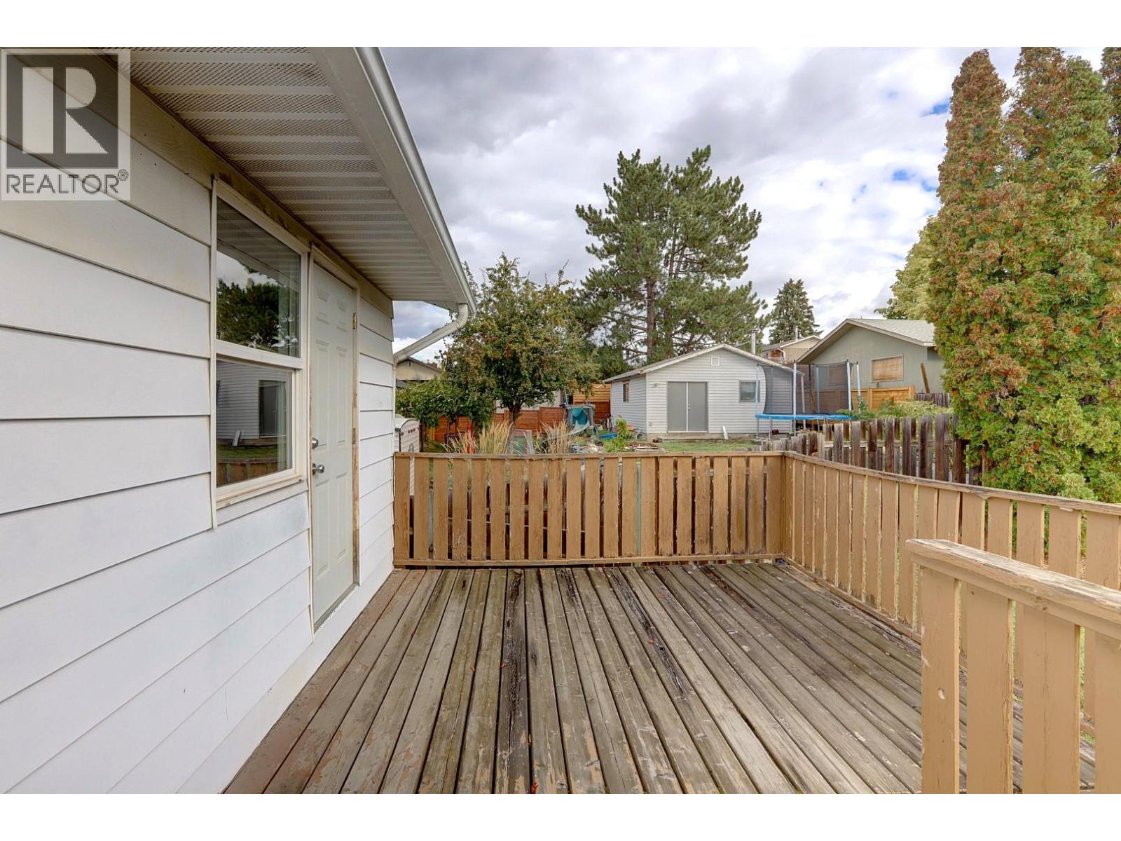 5723 Richards Crescent Property Photo 30