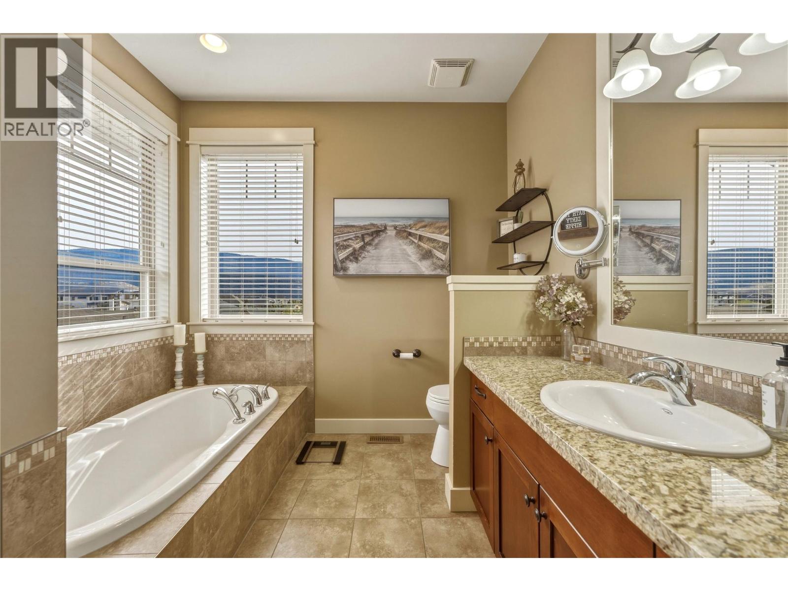 547 Mt. Tanner Place Property Photo 25