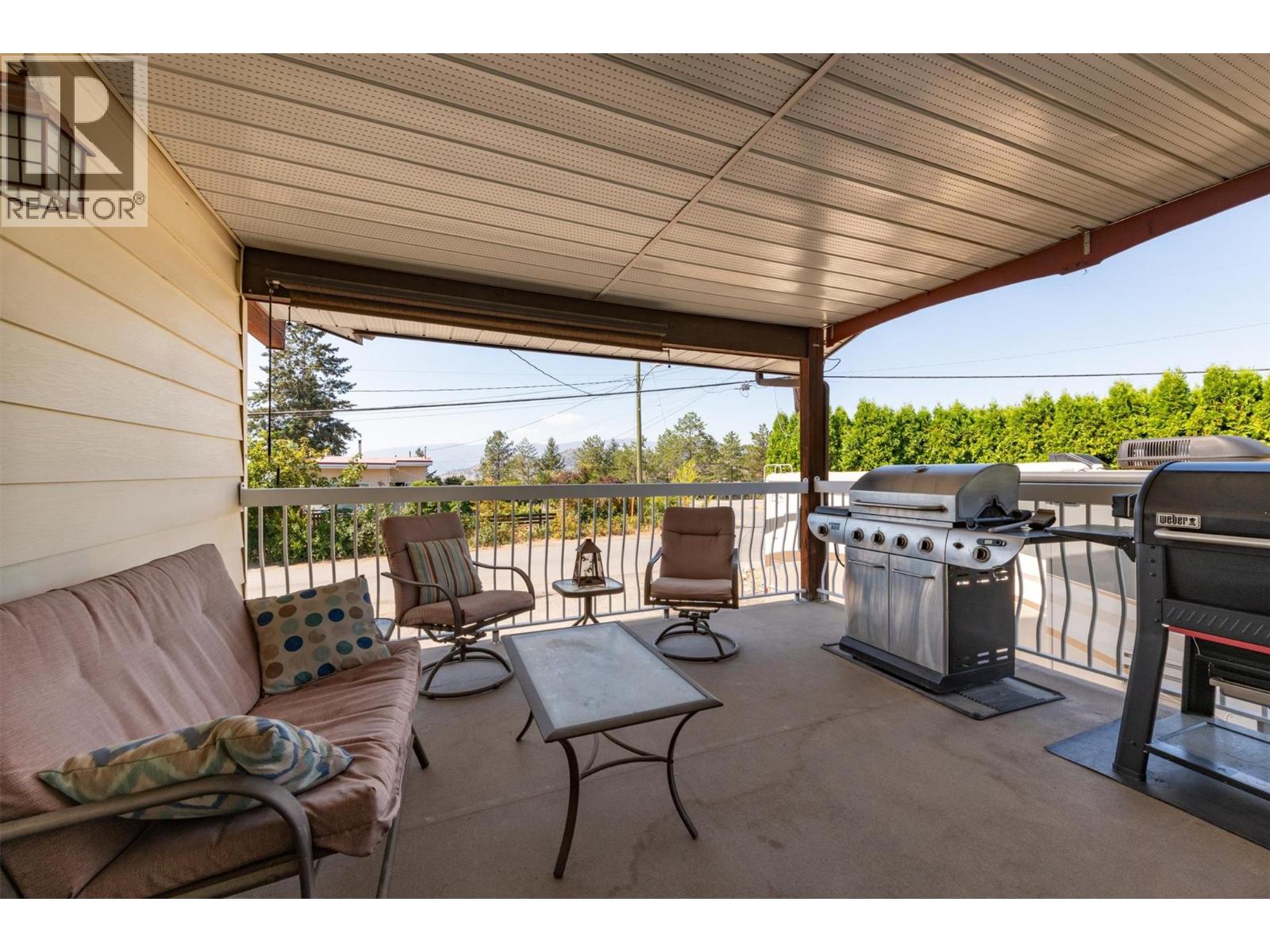 450 Holbrook Road W Property Photo 20