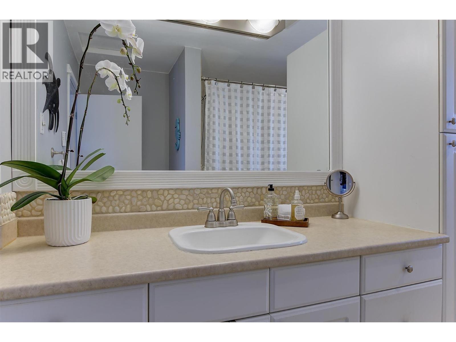 450 Holbrook Road W Property Photo 26