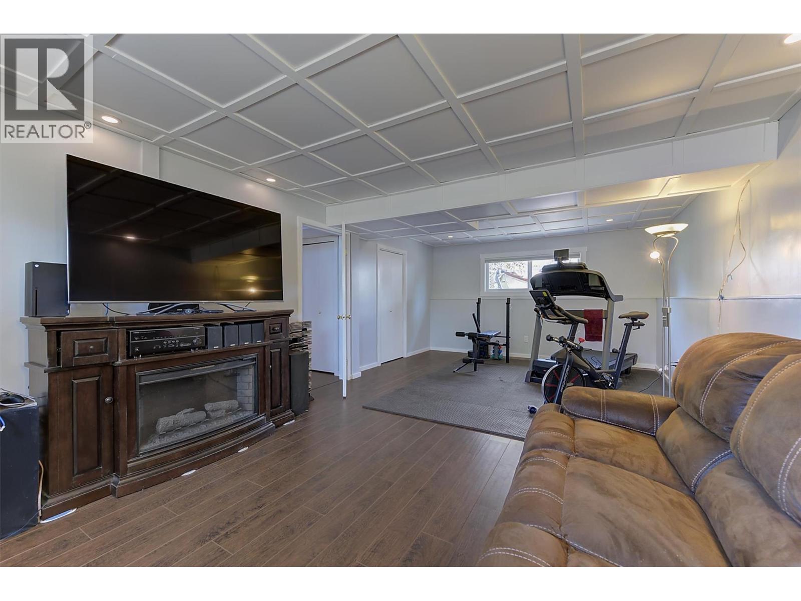 450 Holbrook Road W Property Photo 30