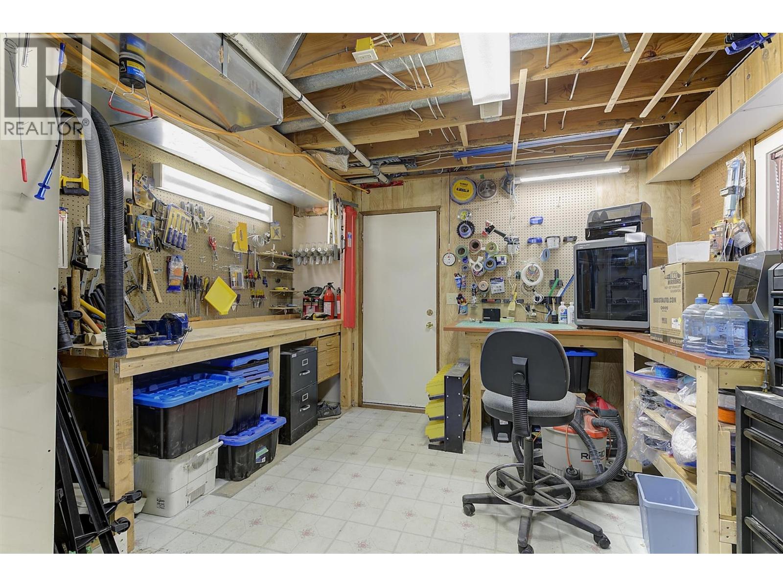 450 Holbrook Road W Property Photo 39