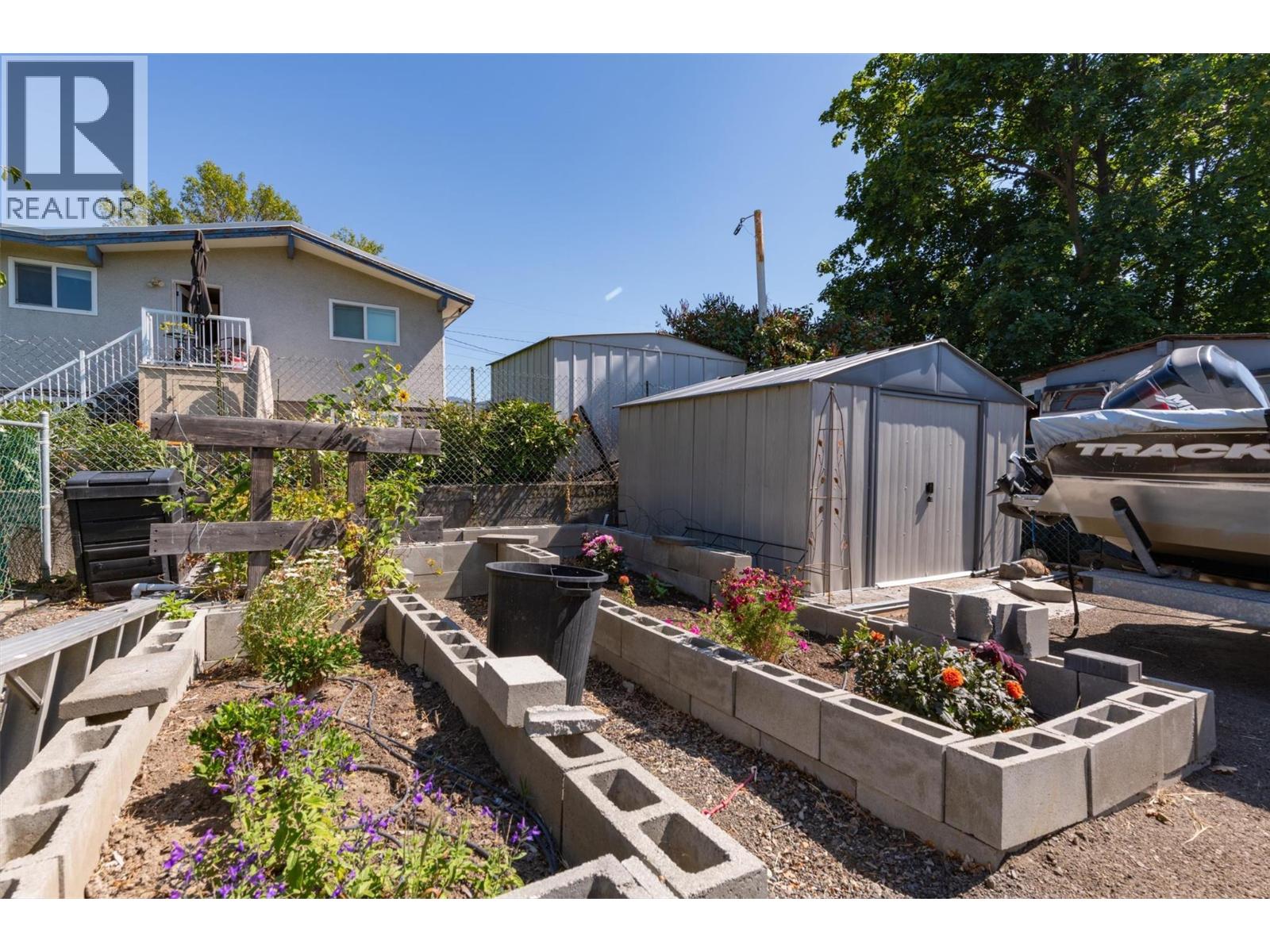 450 Holbrook Road W Property Photo 46
