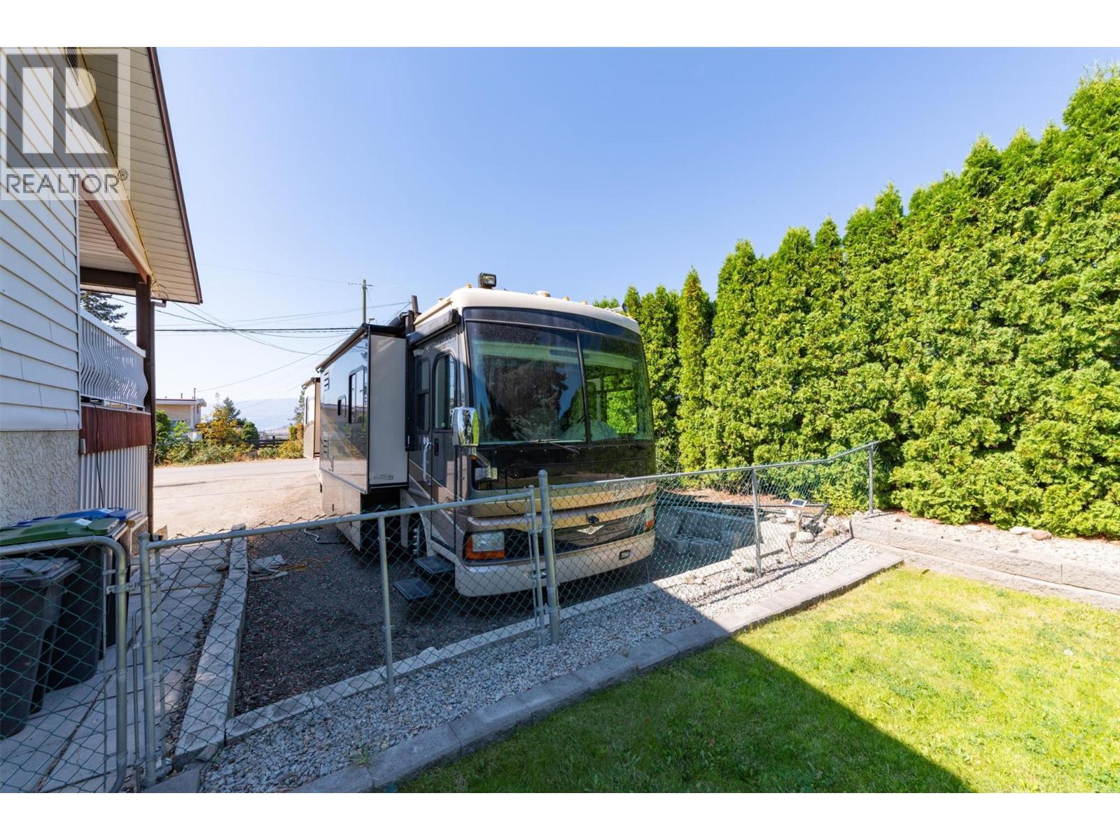 450 Holbrook Road W Property Photo 48