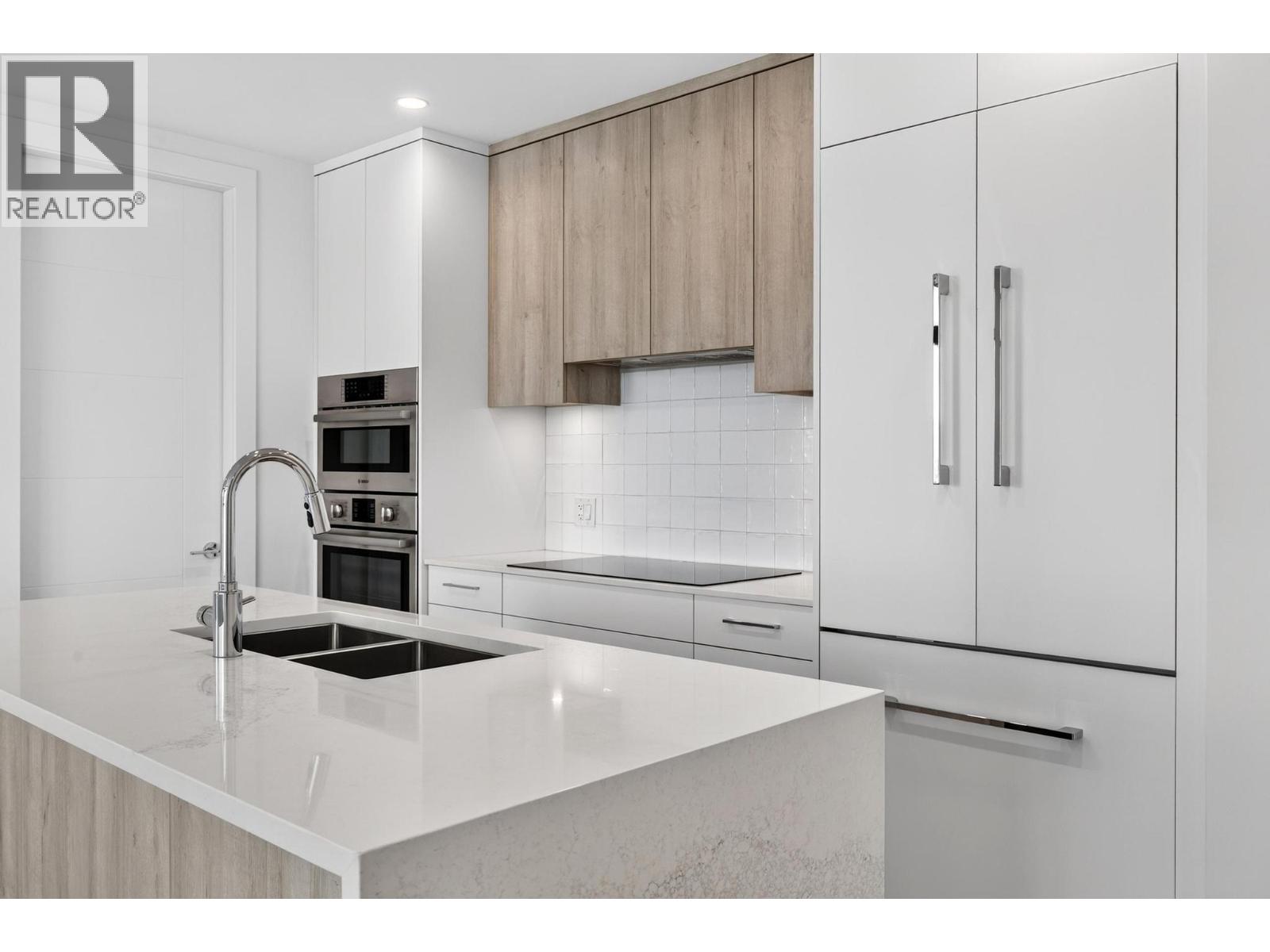 3699 Capozzi Road Unit# Ph6 Property Photo 14