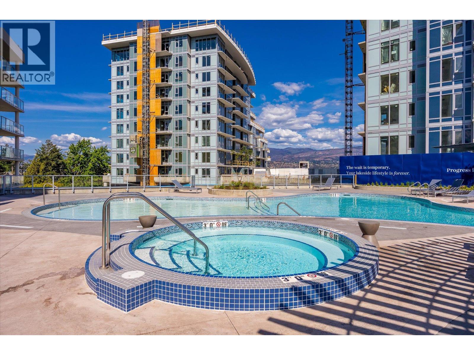 3699 Capozzi Road Unit# Ph6 Property Photo 32