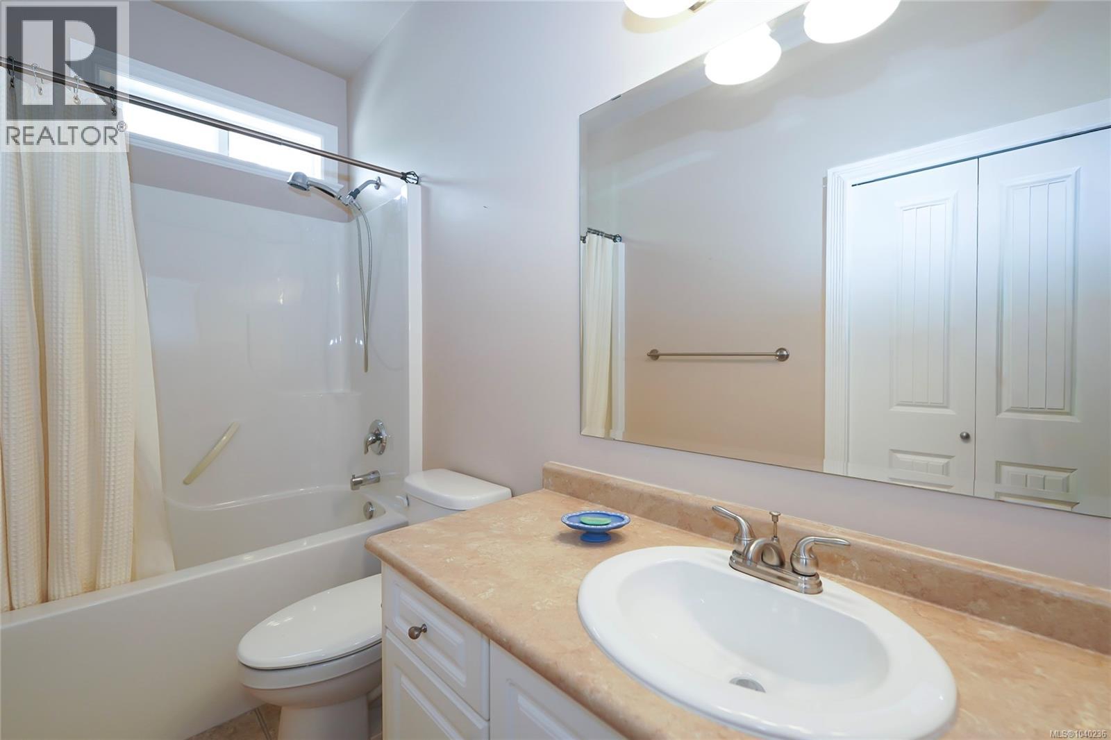 54 1150 Walkem Rd Property Photo 22