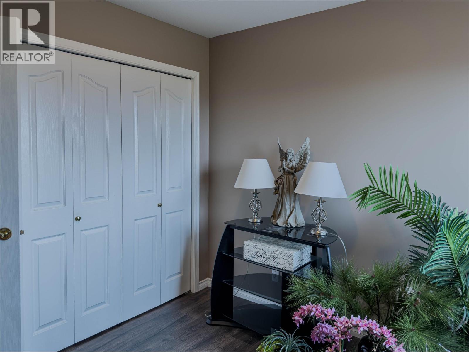 101 Coppertree Court Property Photo 23