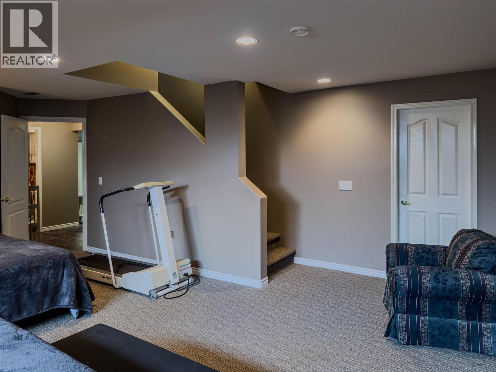 101 Coppertree Court Property Photo 28