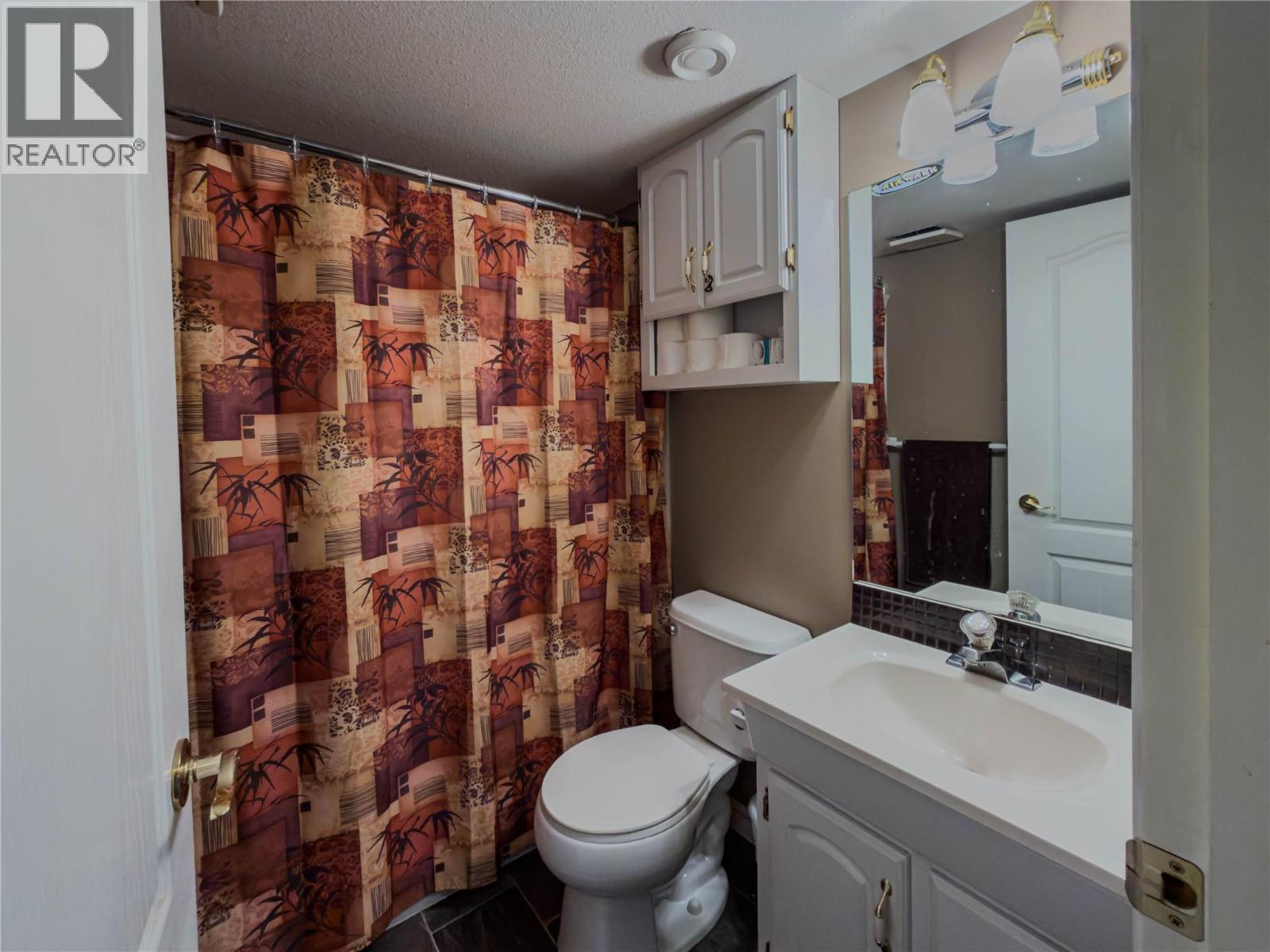 101 Coppertree Court Property Photo 33