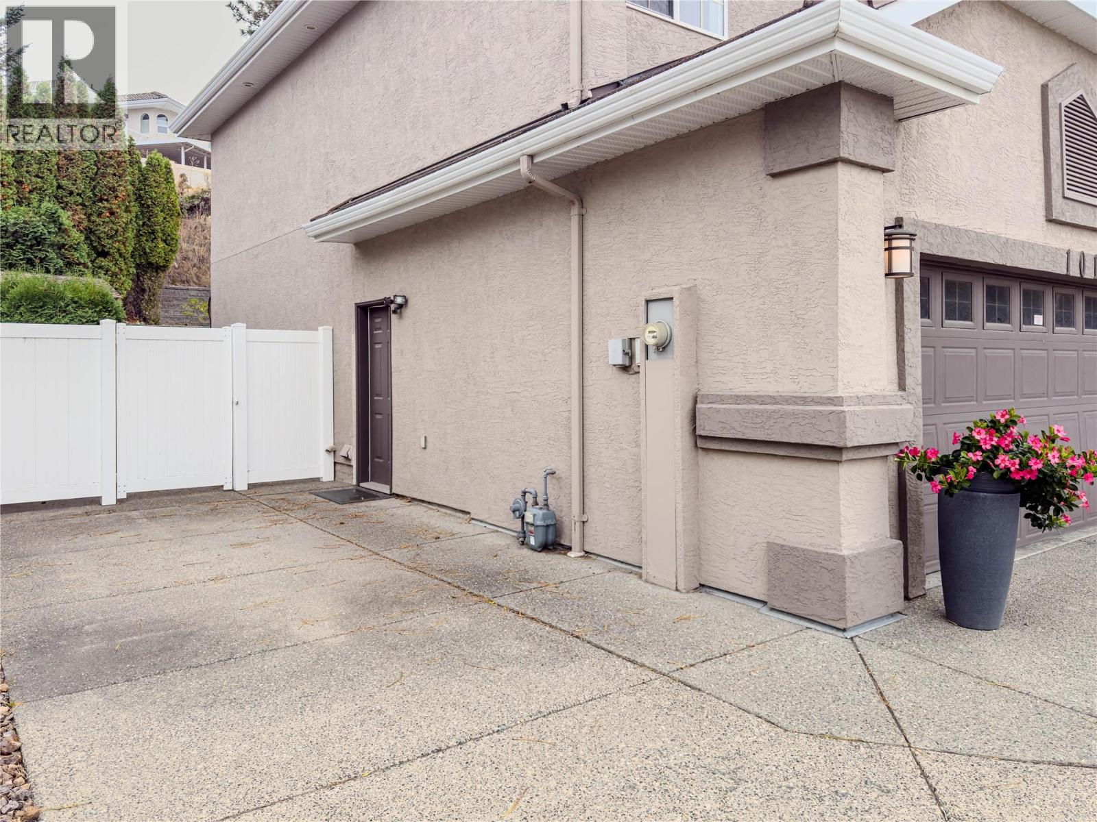 101 Coppertree Court Property Photo 39