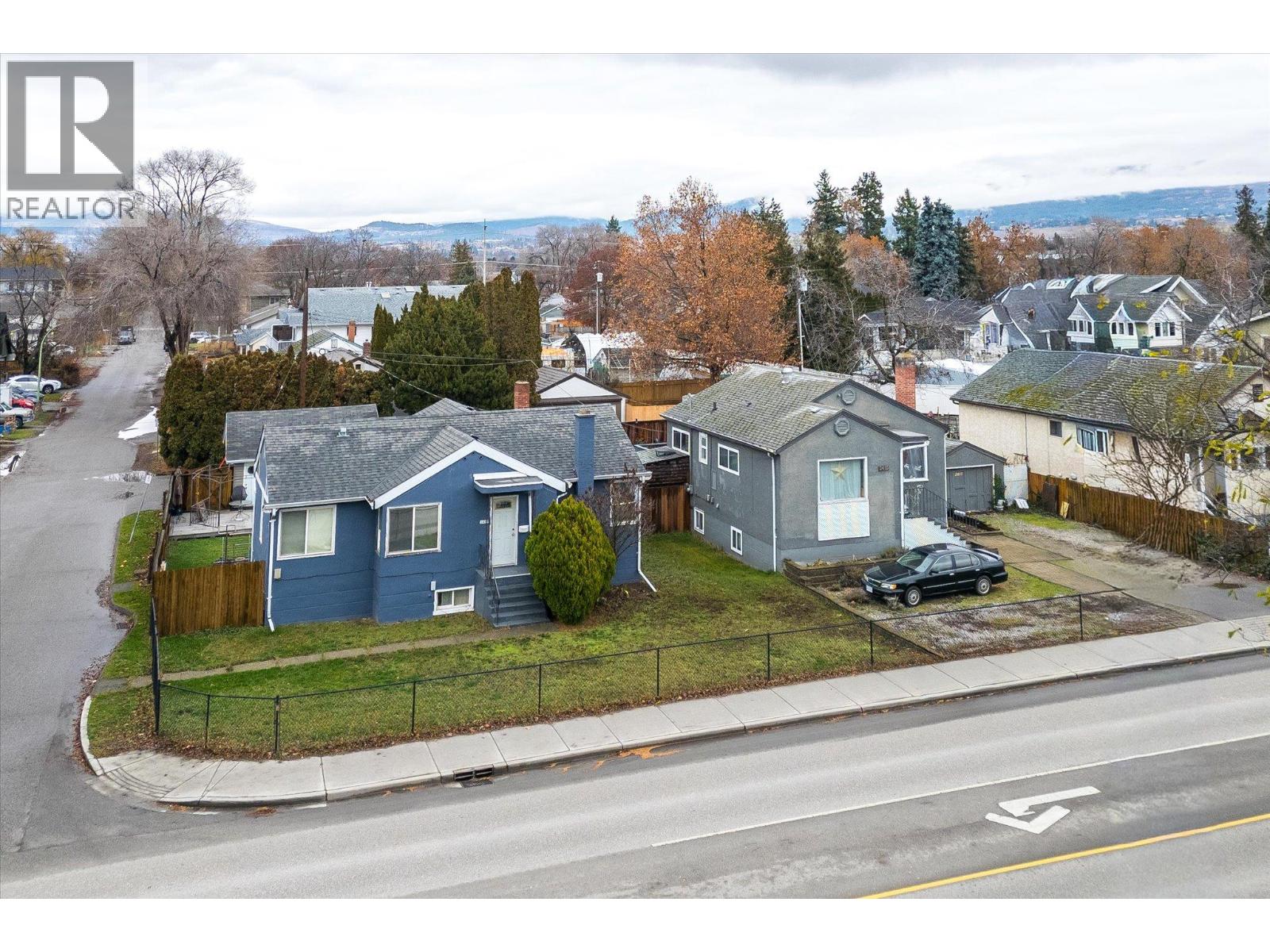 2405 Pandosy Street Property Photo 4