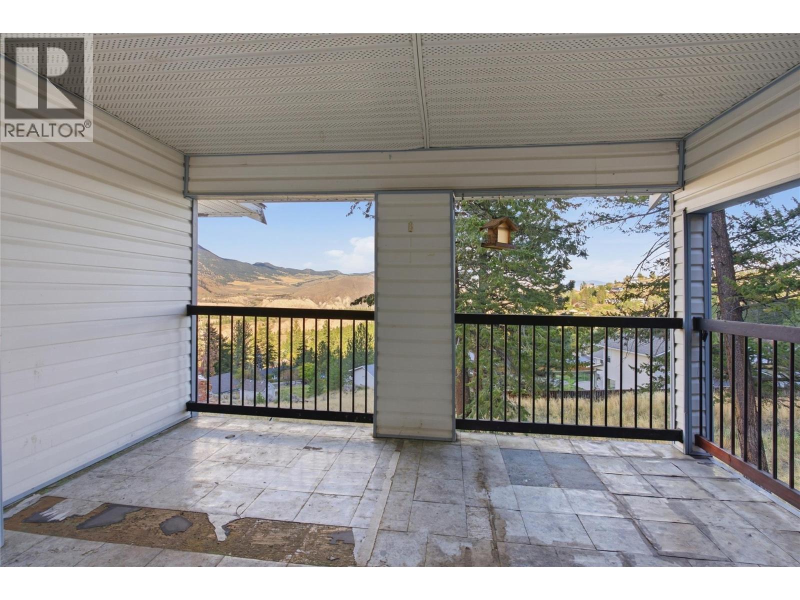 1202 Crestwood Drive Property Photo 10