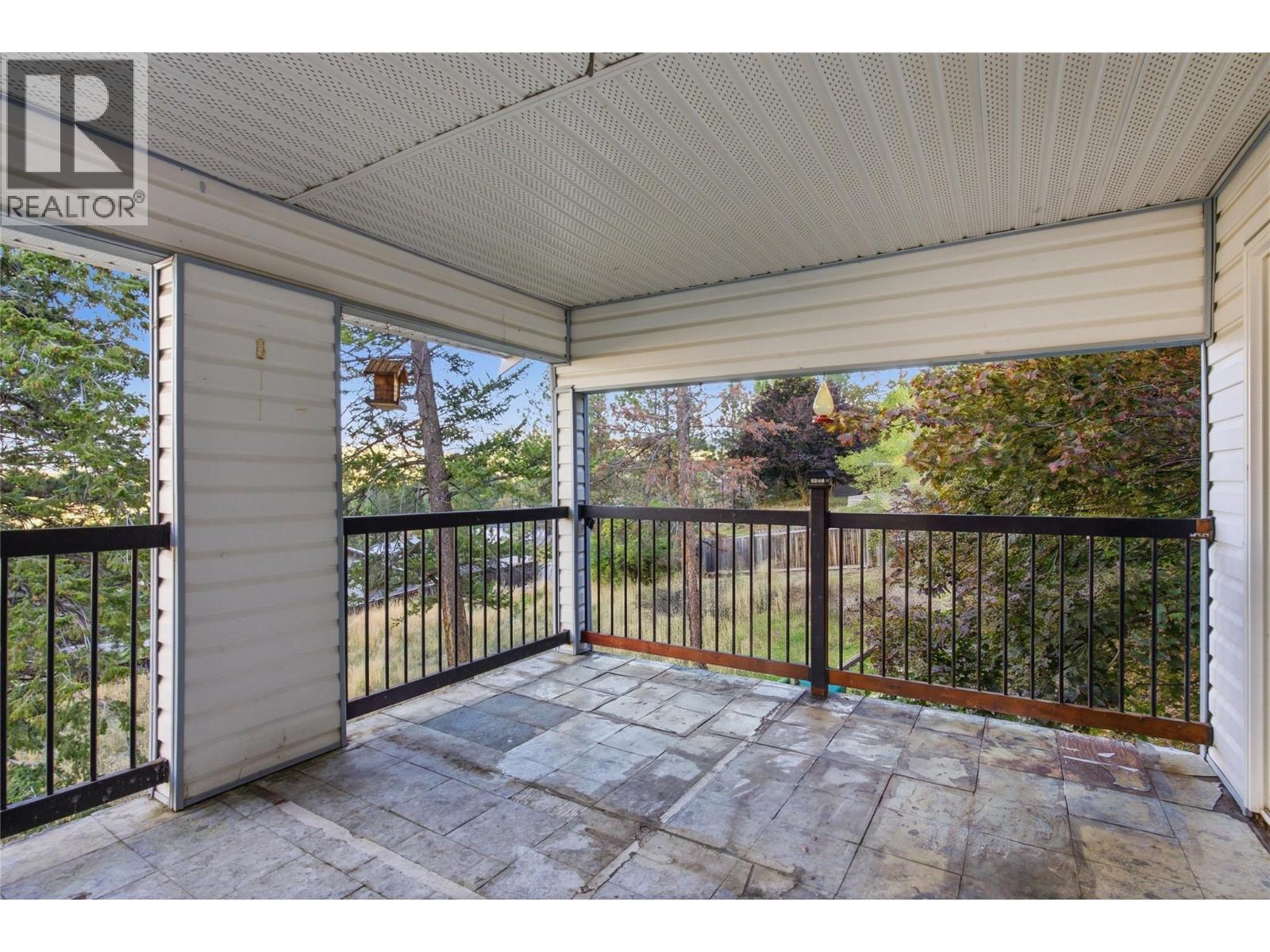 1202 Crestwood Drive Property Photo 11