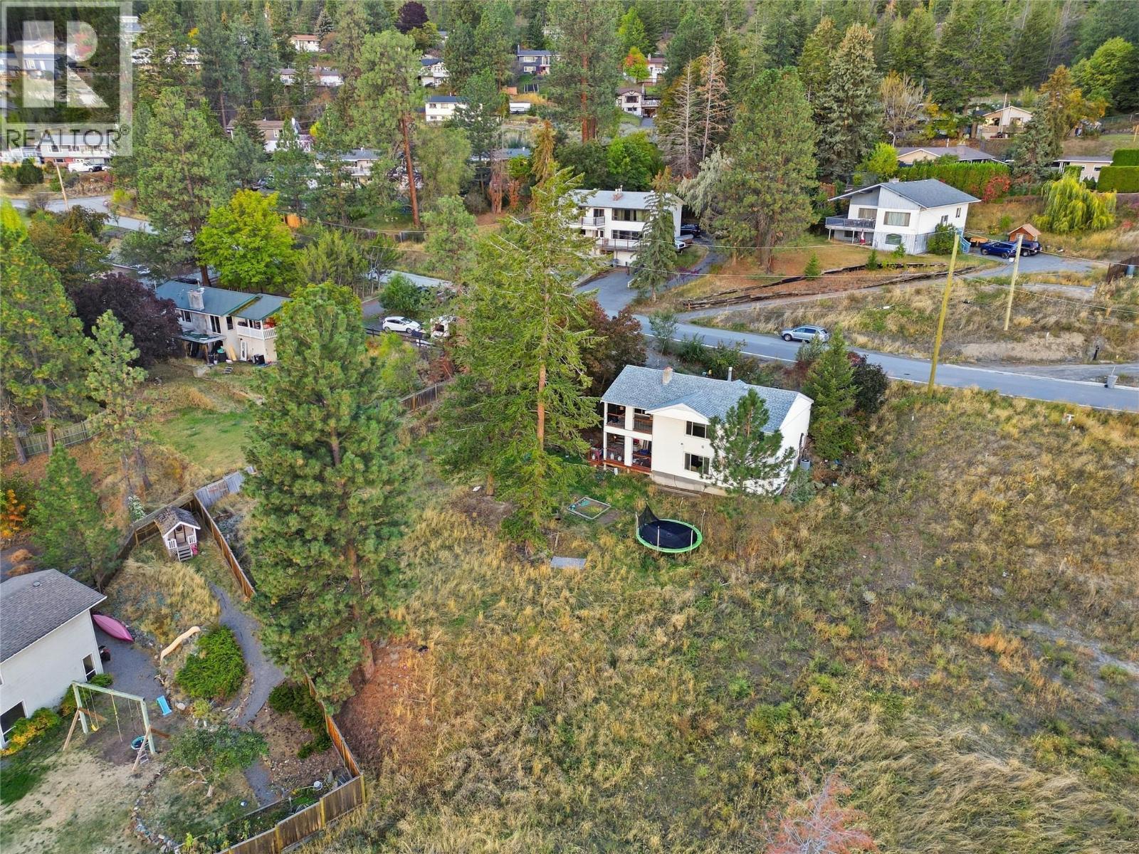 1202 Crestwood Drive Property Photo 33