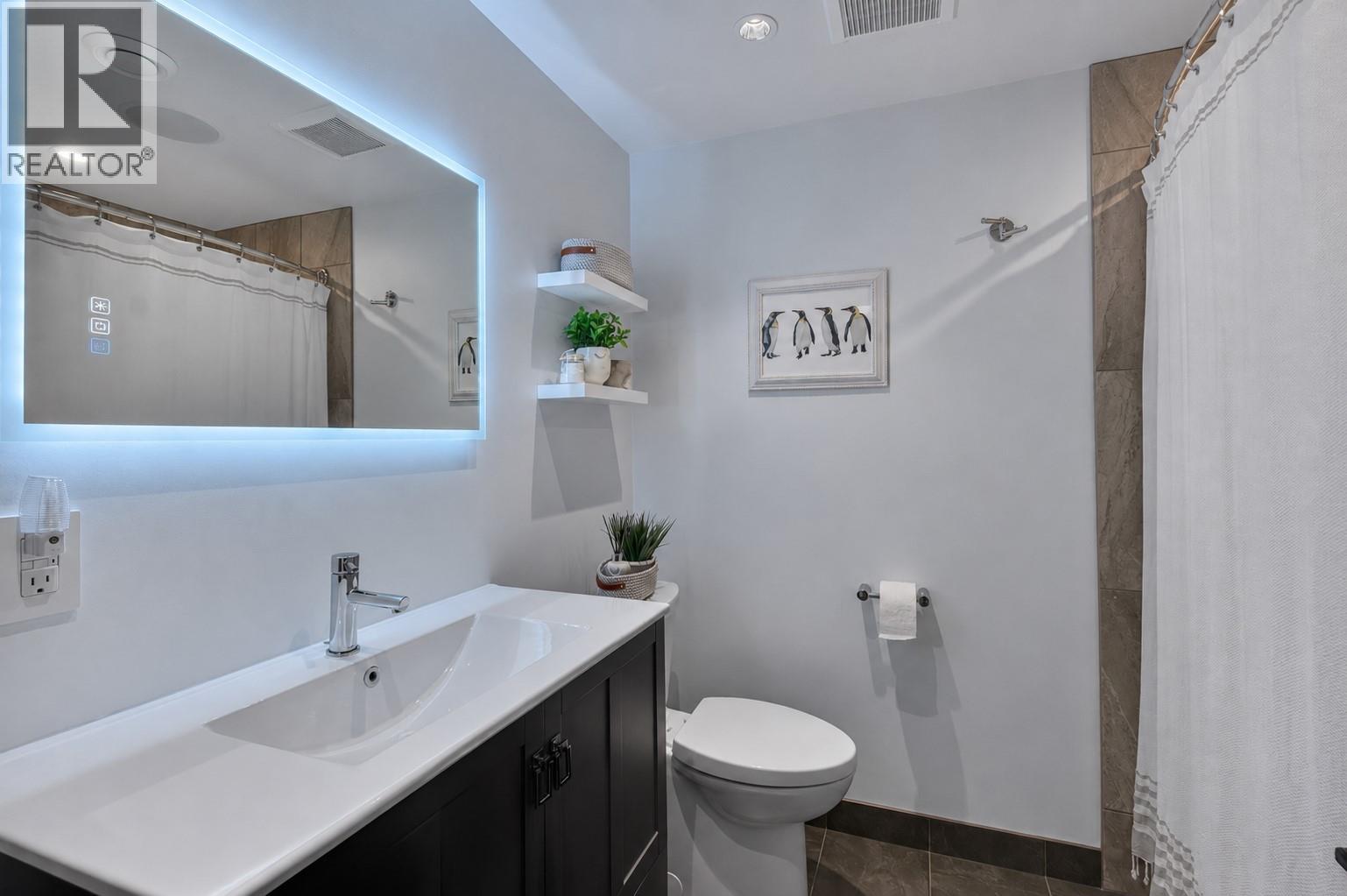 1070 Maccleave Avenue Property Photo 37