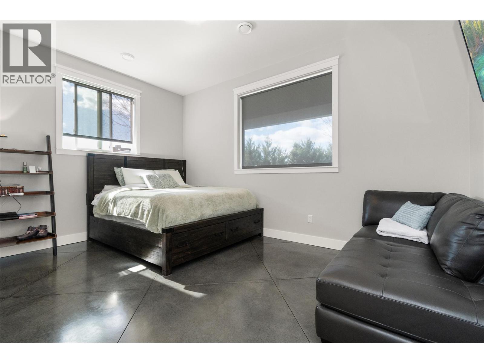 2875 Shayler Road Property Photo 11