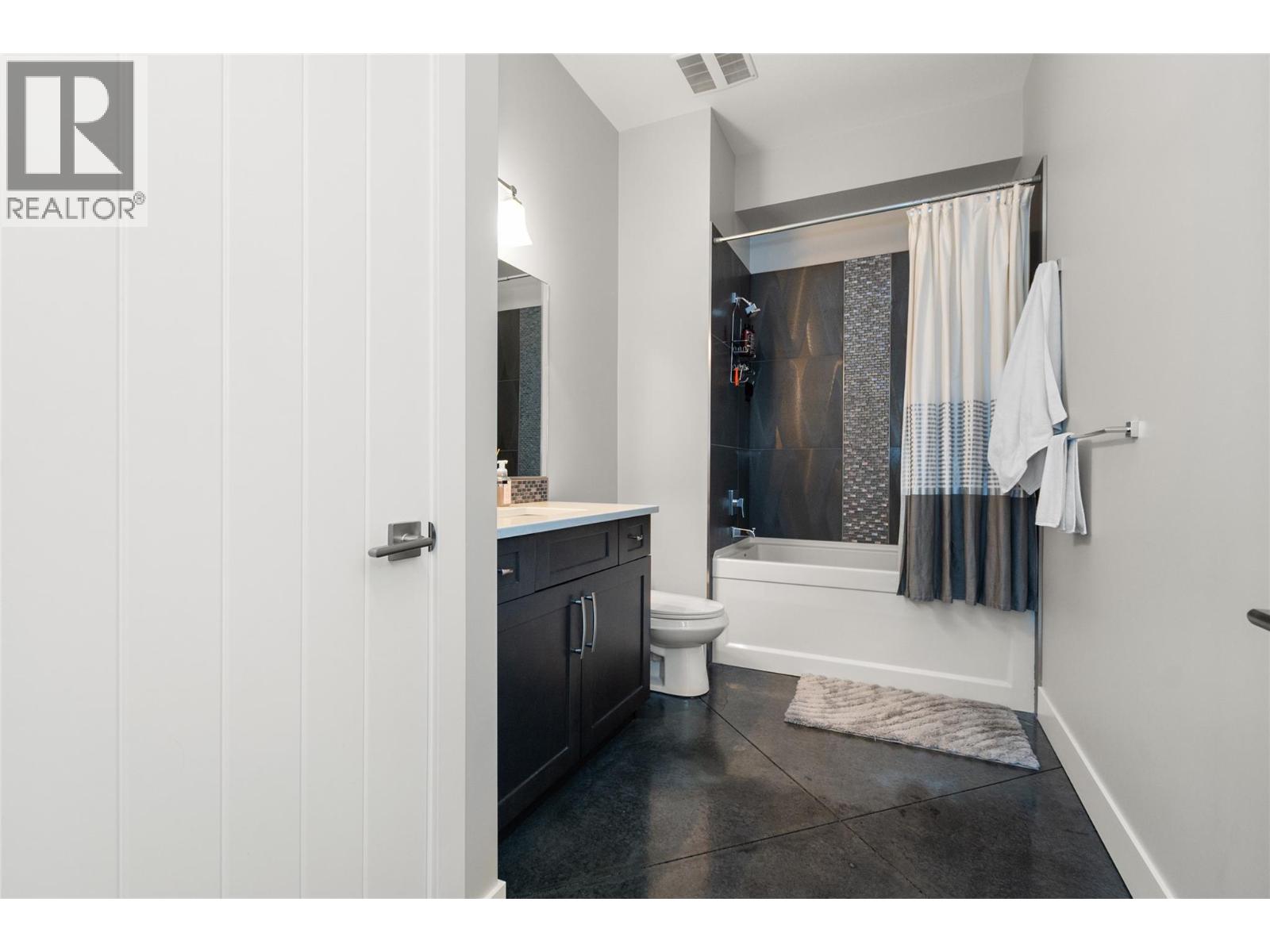 2875 Shayler Road Property Photo 12