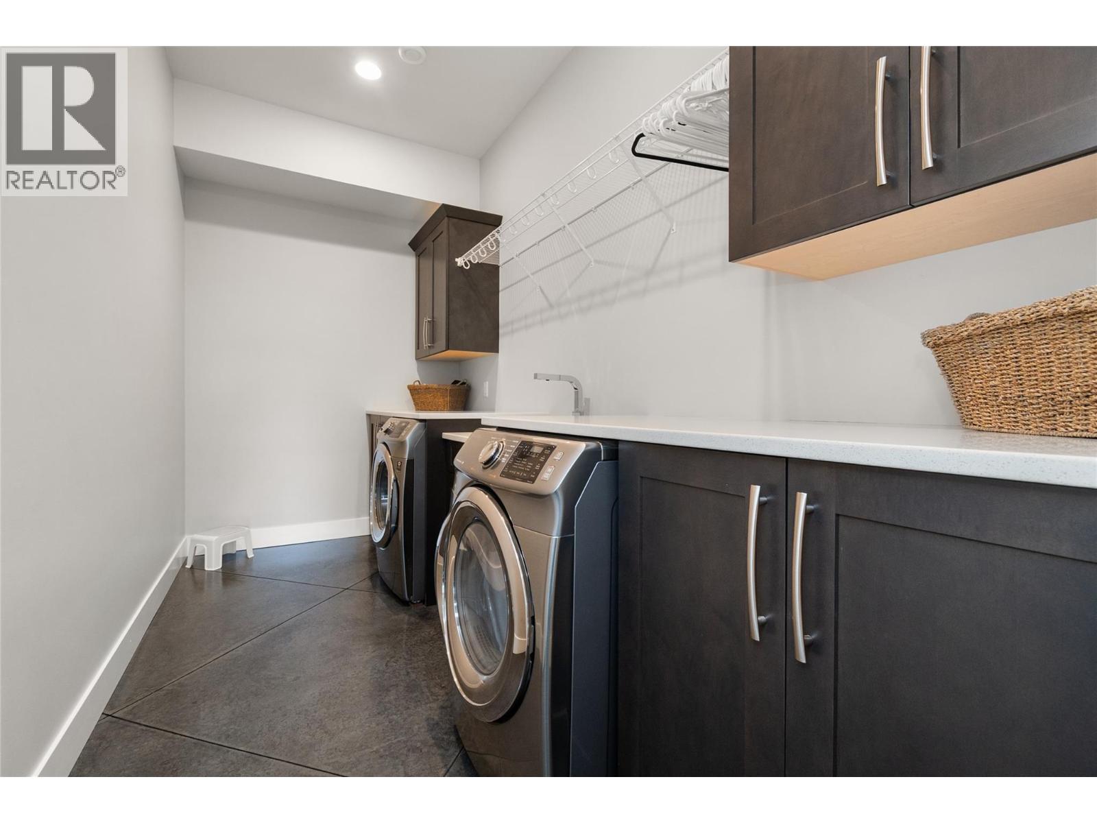 2875 Shayler Road Property Photo 14