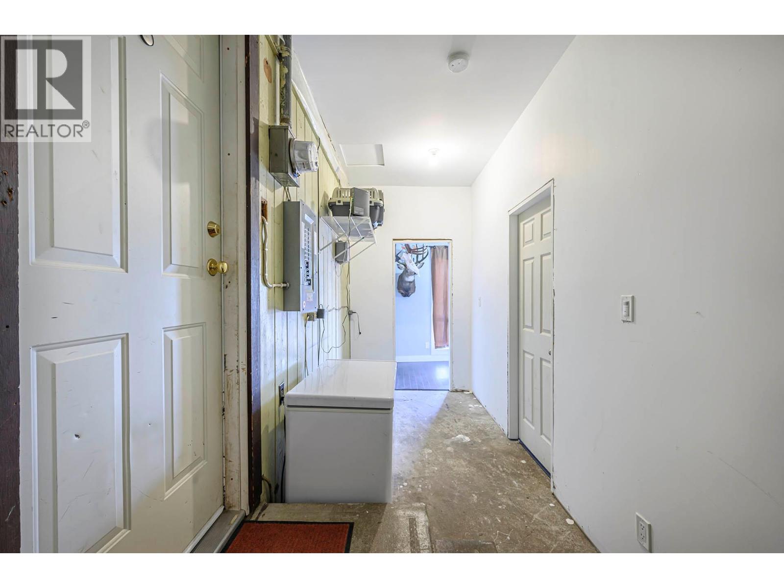 327 Pine Street Property Photo 37