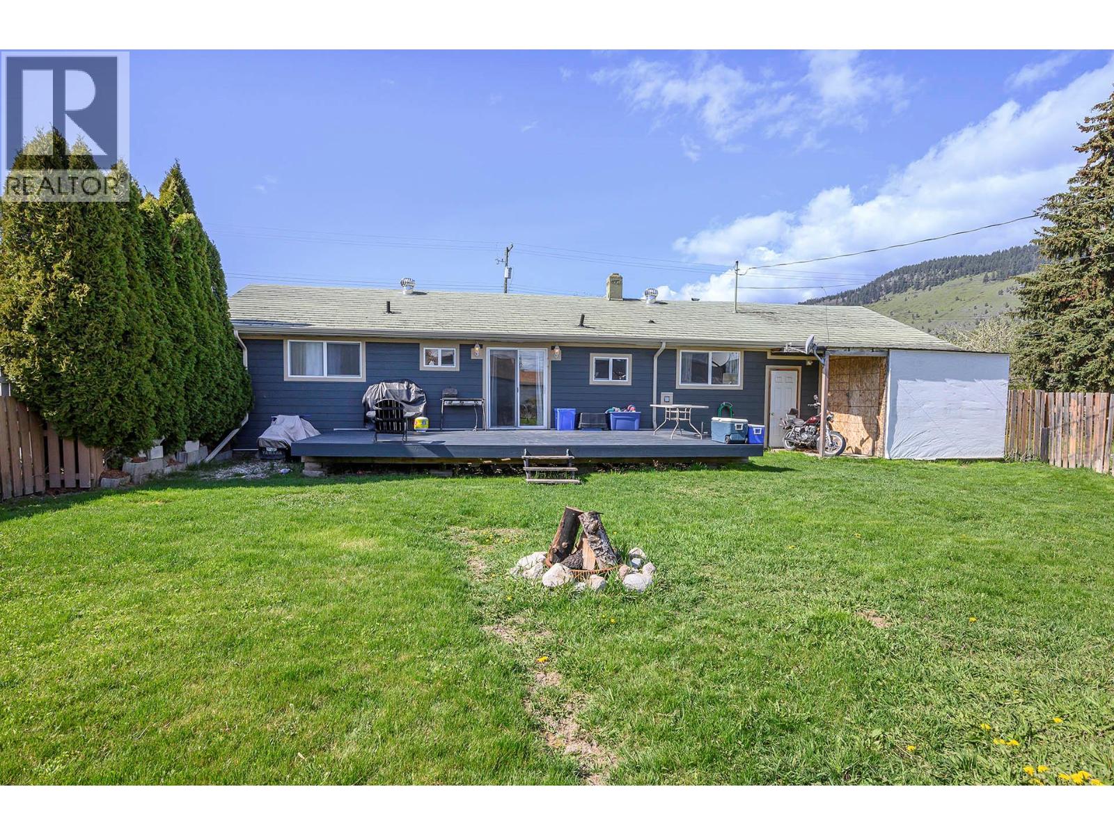 327 Pine Street Property Photo 45