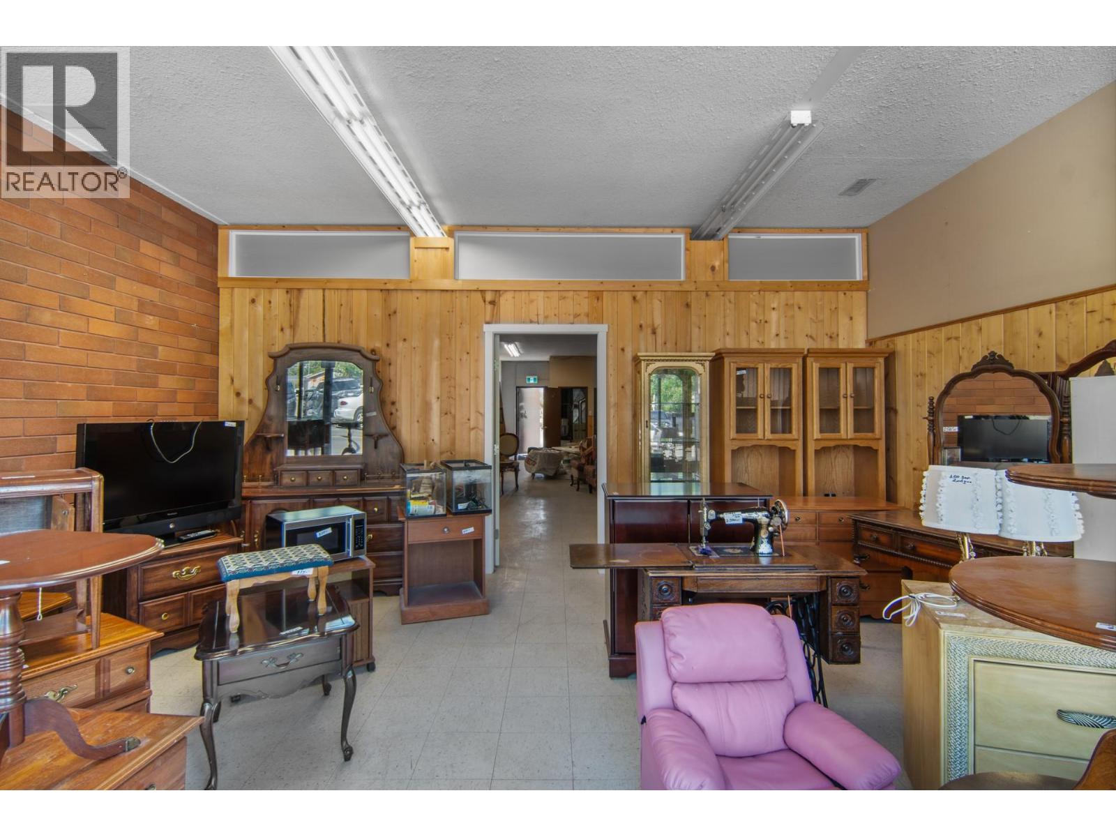 1966 Quilchena Avenue Property Photo 3