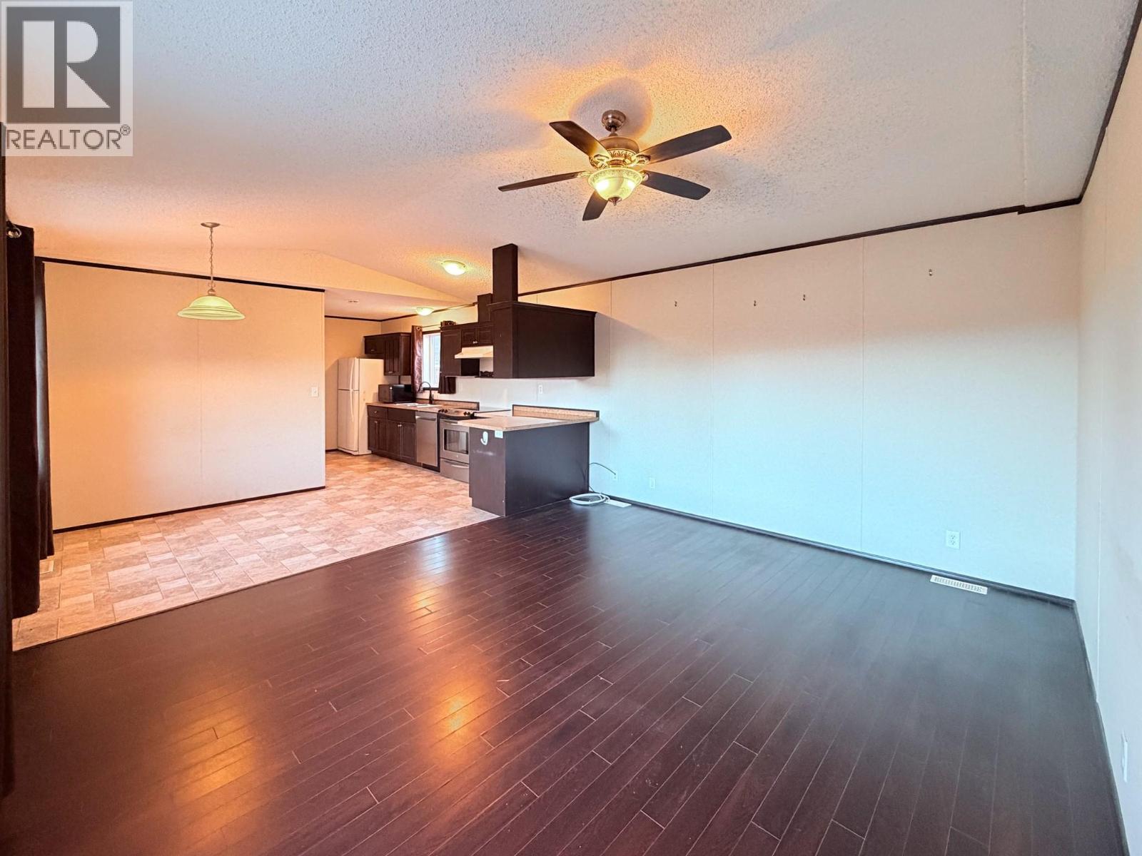 4821 Crescentwood Drive Property Photo 12