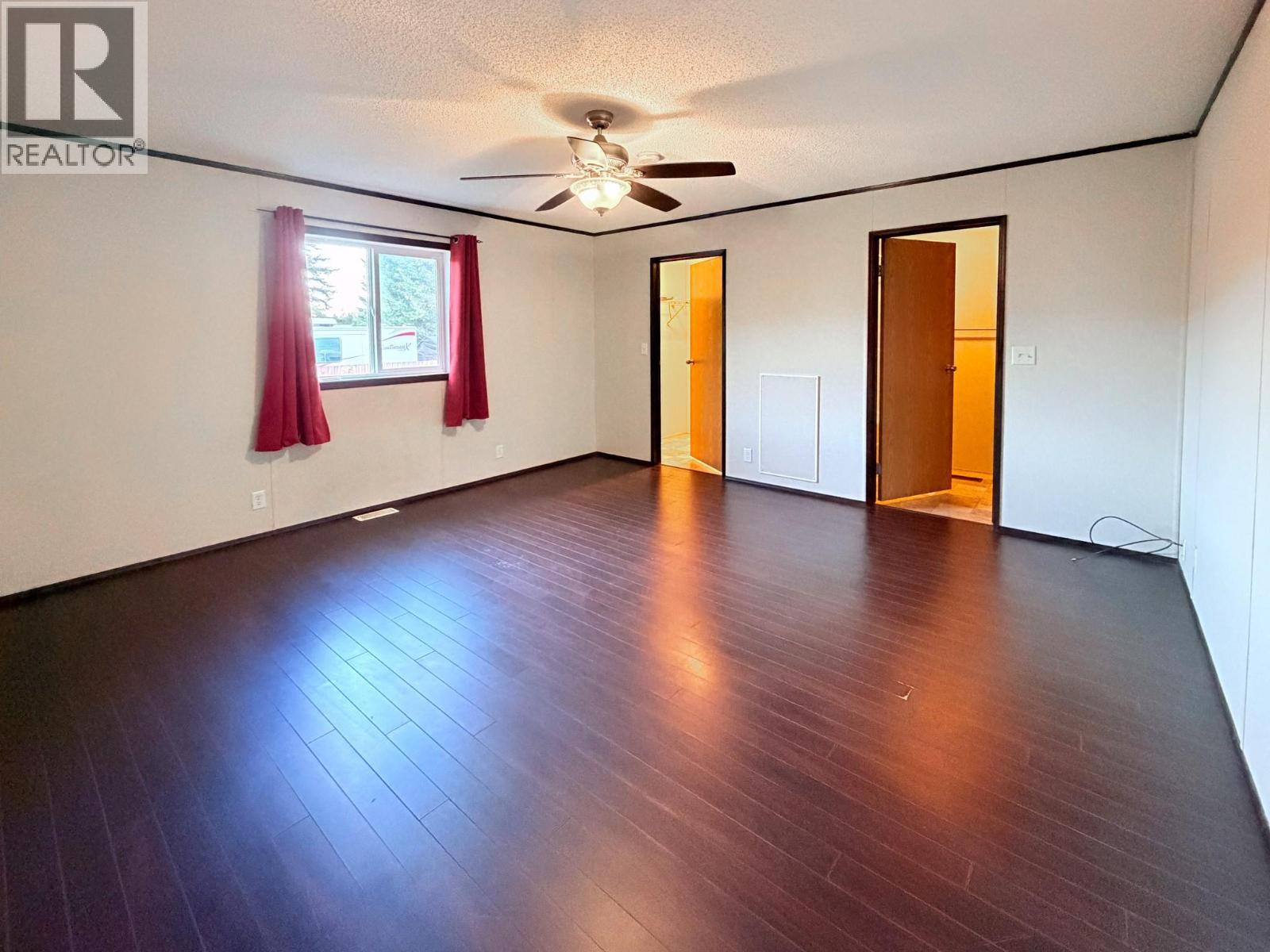 4821 Crescentwood Drive Property Photo 15