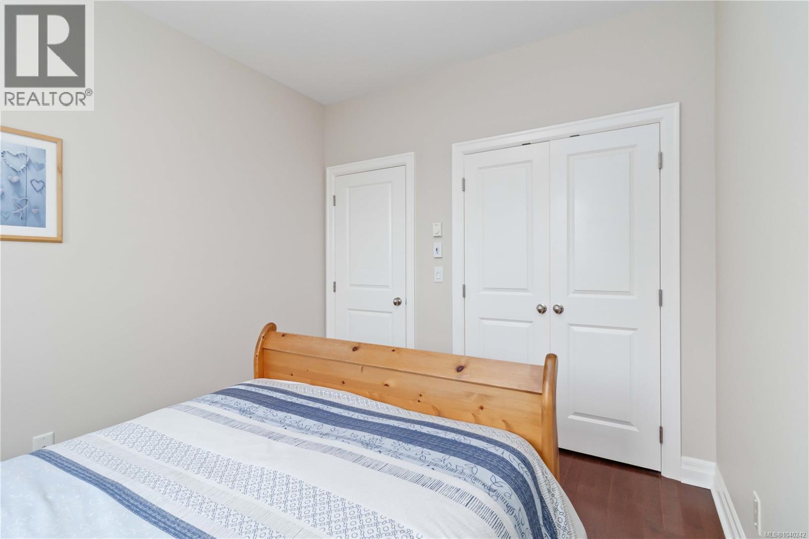 3 6995 Nordin Rd Property Photo 41