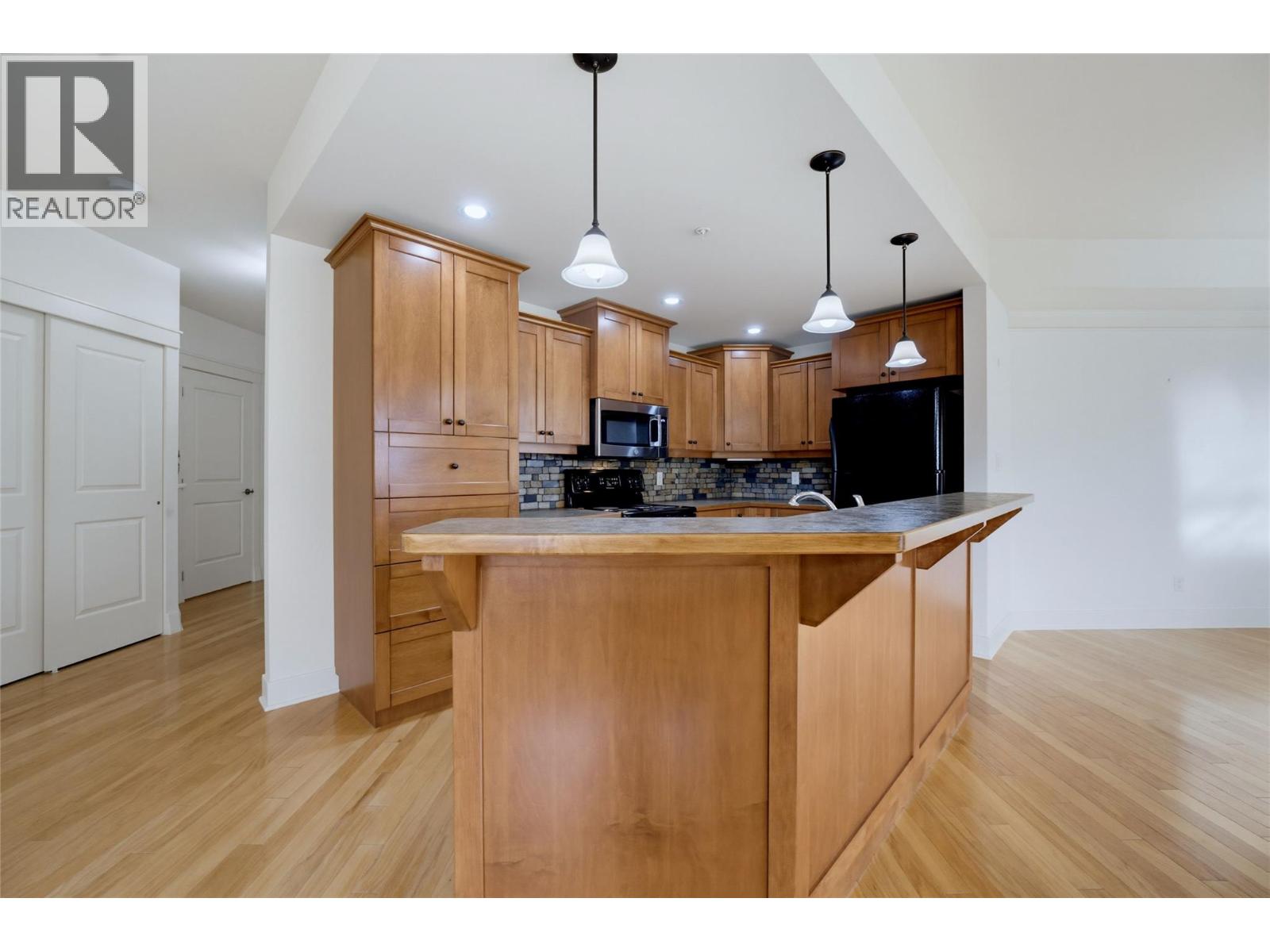 611 Shuswap Street Sw Unit# 202 Property Photo 9