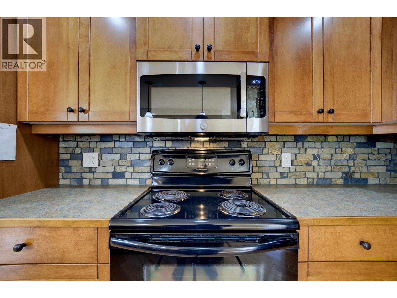 611 Shuswap Street Sw Unit# 202 Property Photo 11