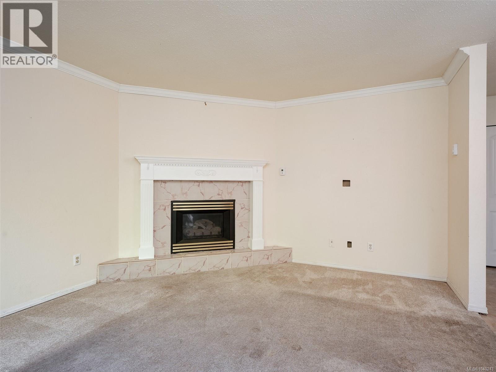 10040 Wisteria Pl Property Photo 9