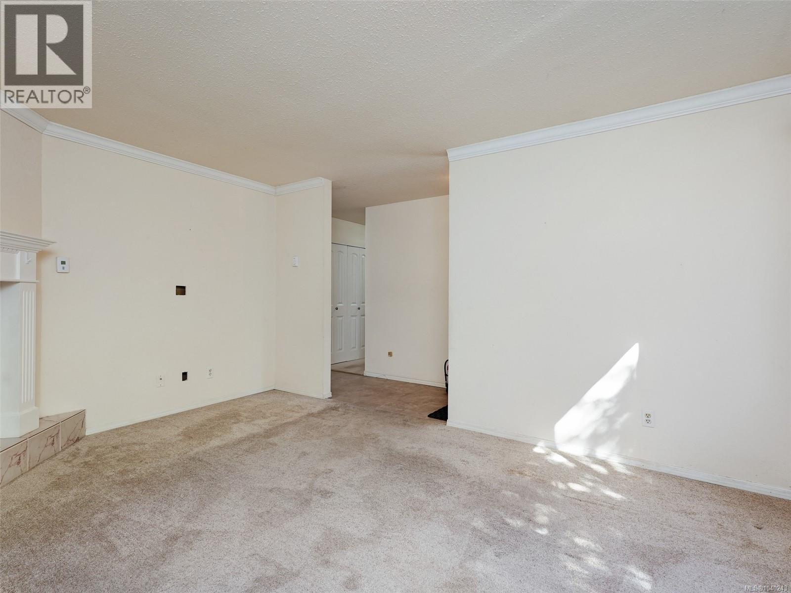 10040 Wisteria Pl Property Photo 10