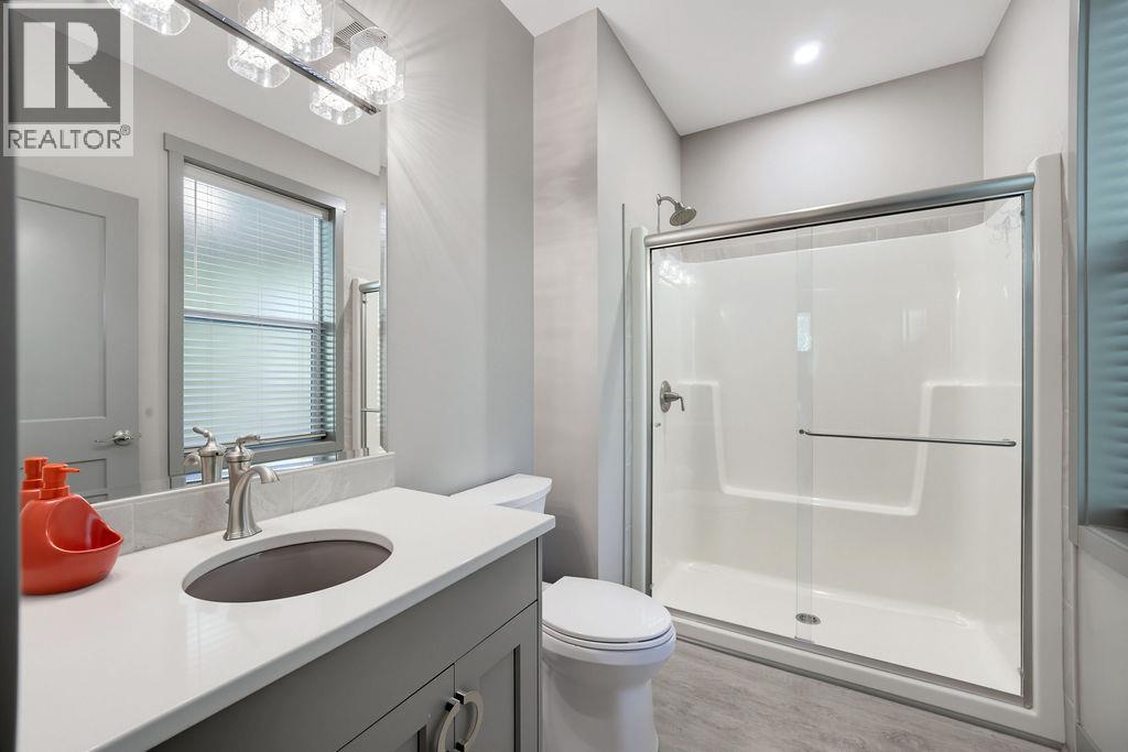 686 Swanbeach Road Property Photo 25