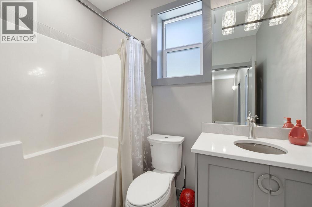 686 Swanbeach Road Property Photo 33