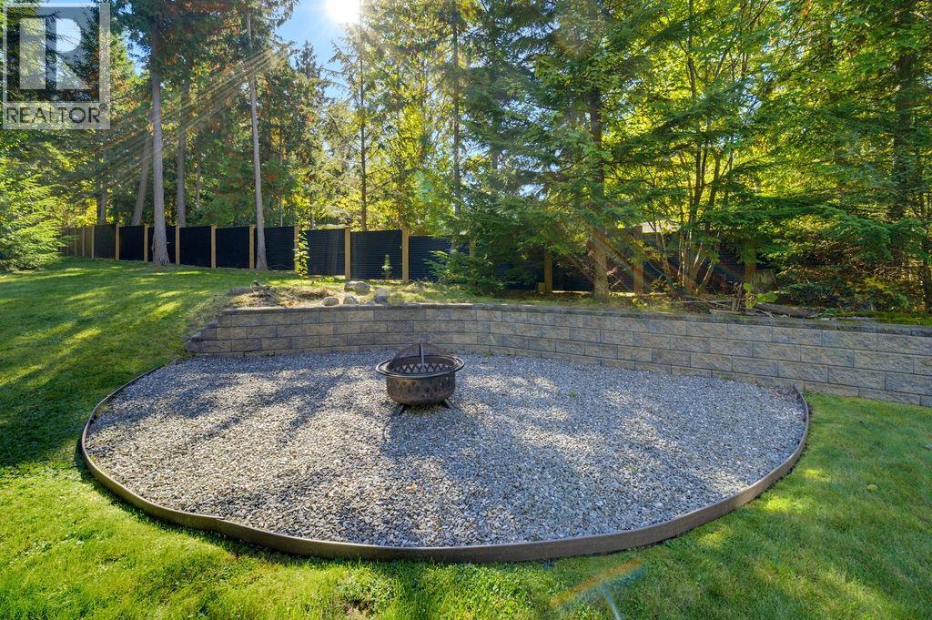 686 Swanbeach Road Property Photo 41