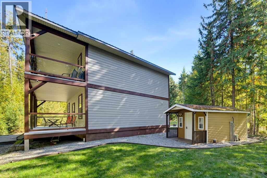 686 Swanbeach Road Property Photo 49