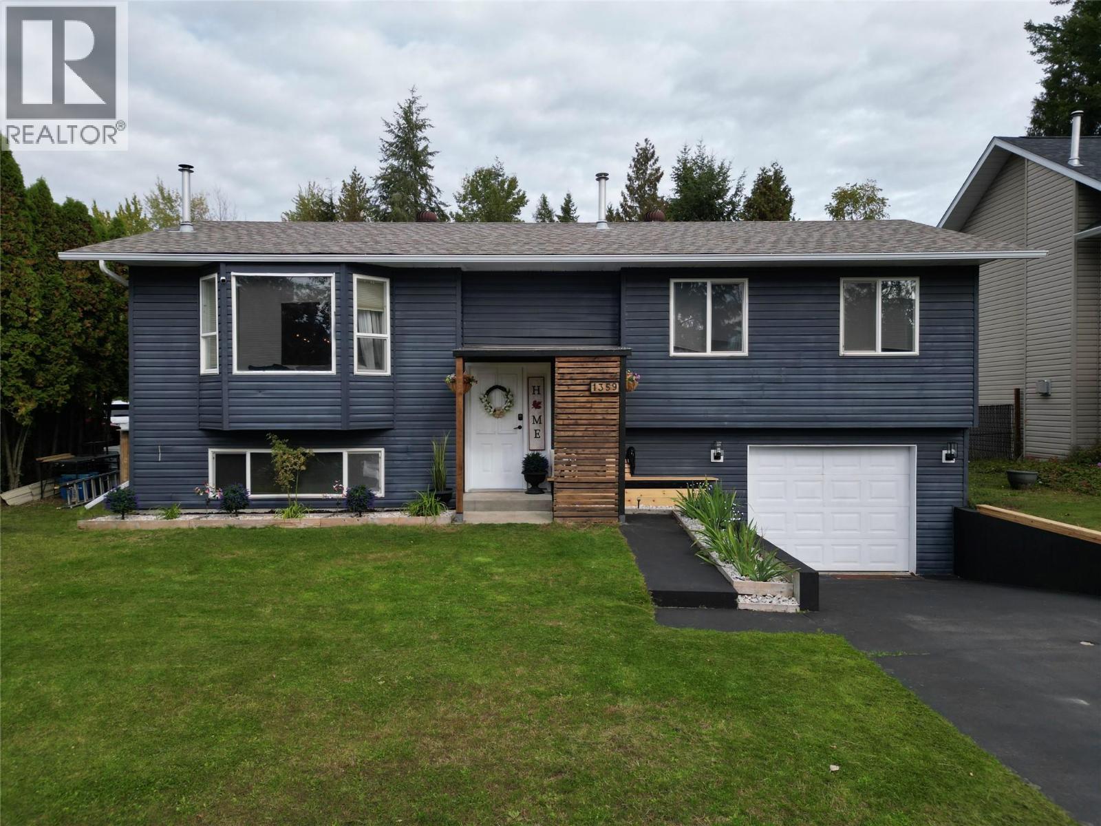 1359 Grosvenor Place Property Photo 1