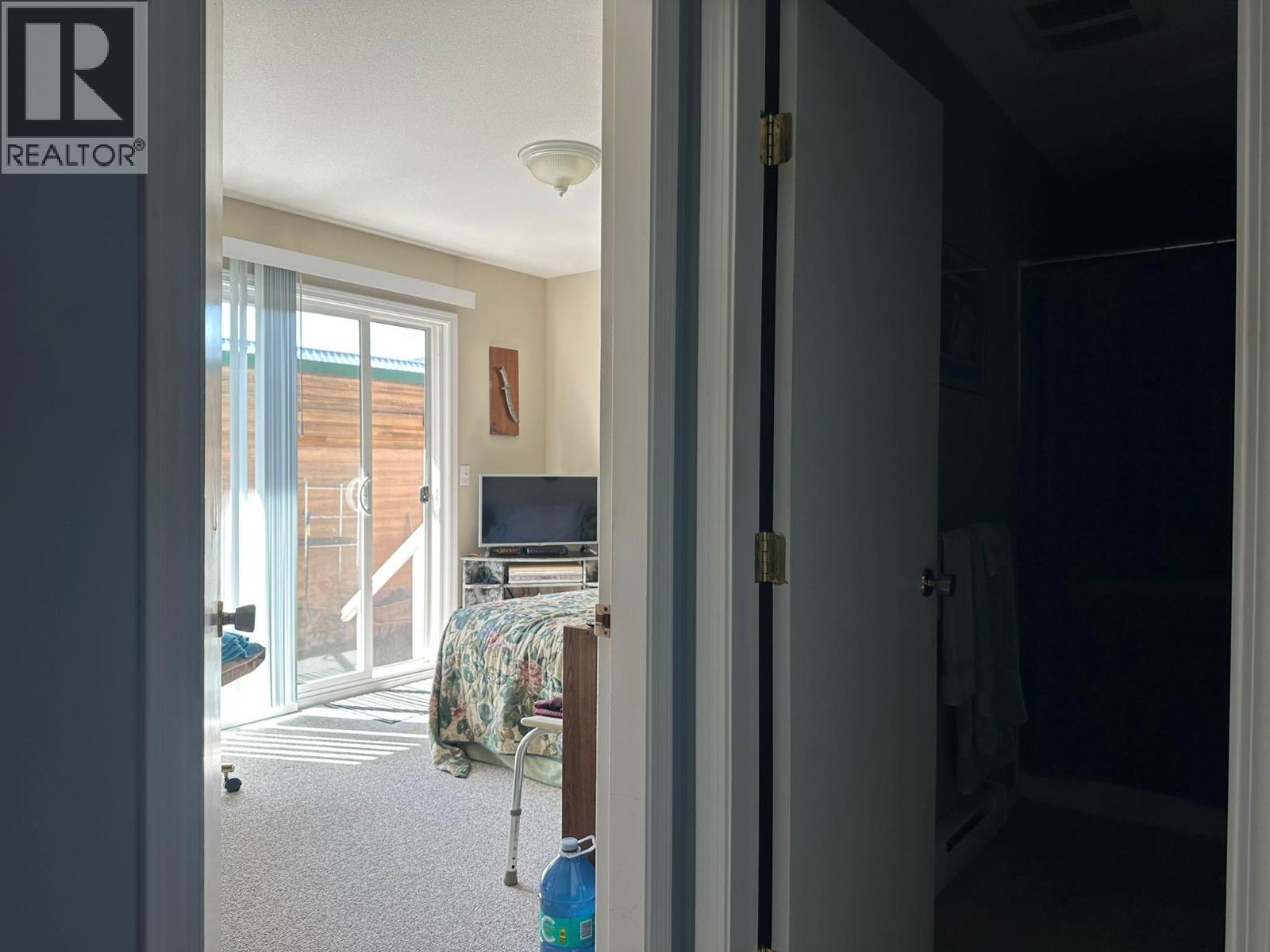 3712 24 Avenue Unit# 105 Property Photo 6
