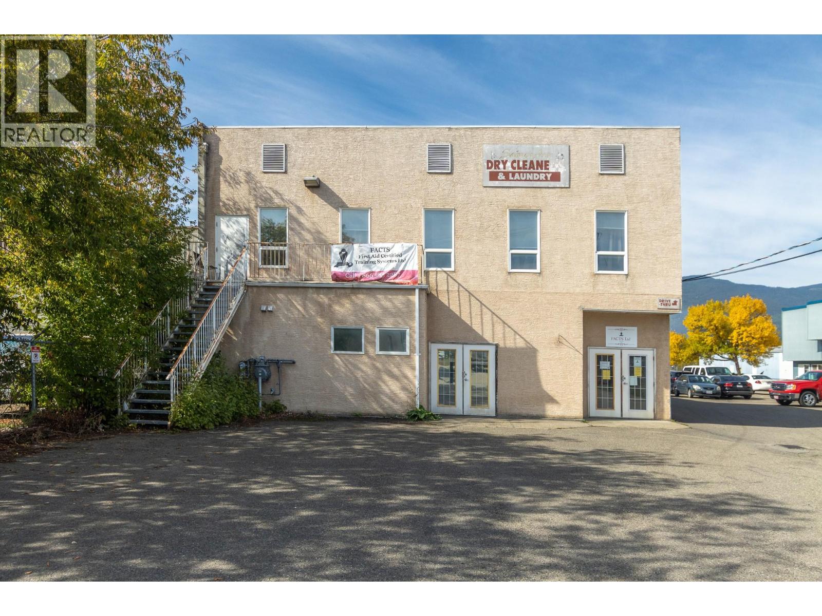 430 7 Street Sw Property Photo 4