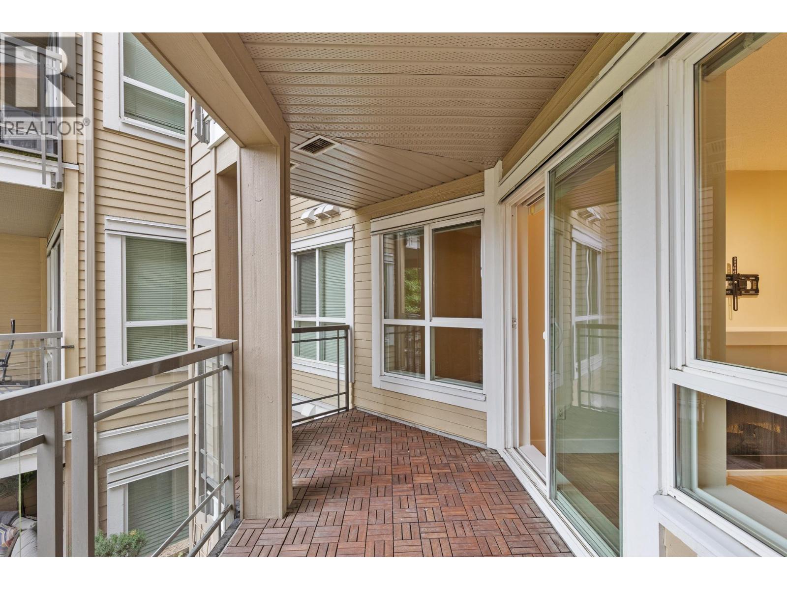 1083 Sunset Drive Unit# 211 Property Photo 16